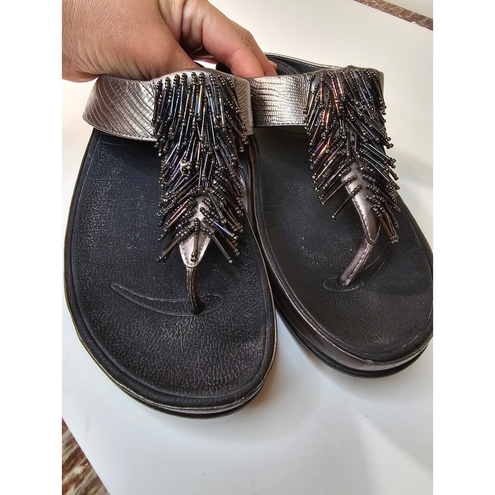 FitFlop Cha Cha Pewter Metallic Beaded Fringe Wedge Sandals Womens Size 7